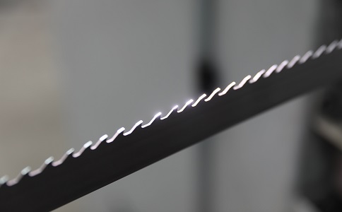 葫芦岛双金属带锯条产生切削噪音的原因具体有哪些？